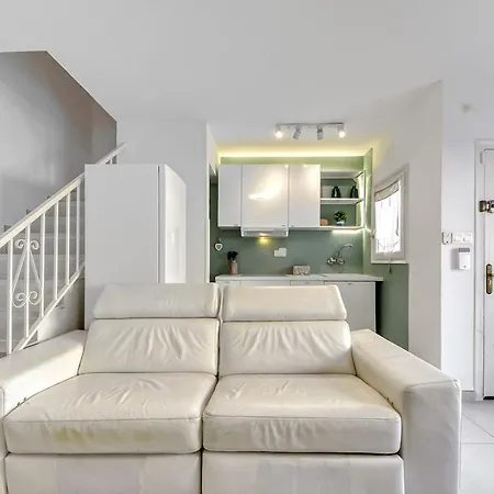 Casa Con Piscina Privada Y Comunitaria