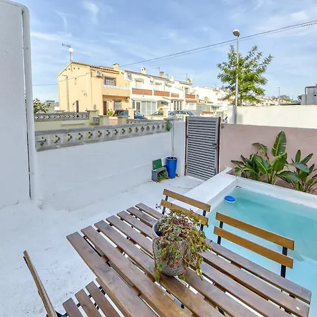 Nyaraló Casa Con Piscina Privada Y Comunitaria